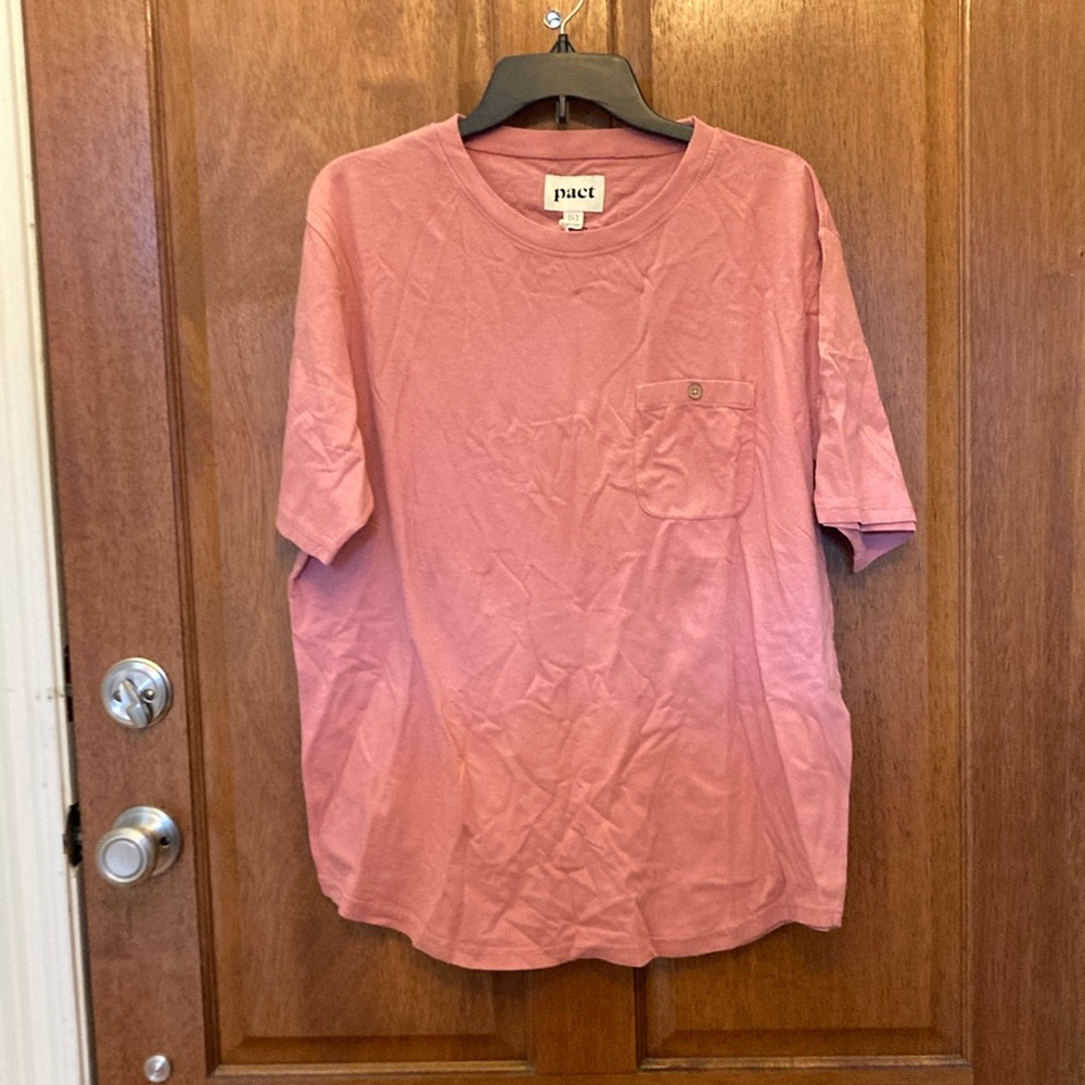 Pact Portside Organic Cotton and Linen Salmon Tee Large